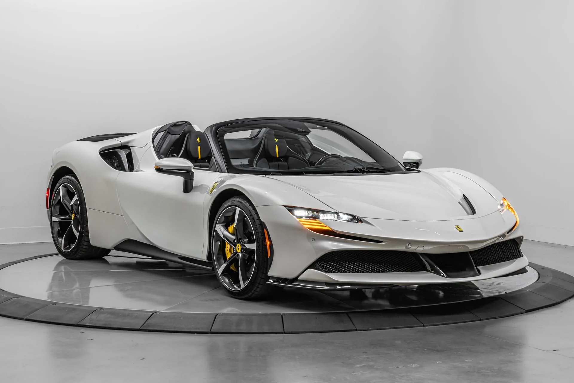 2024 Ferrari SF90 Stradale