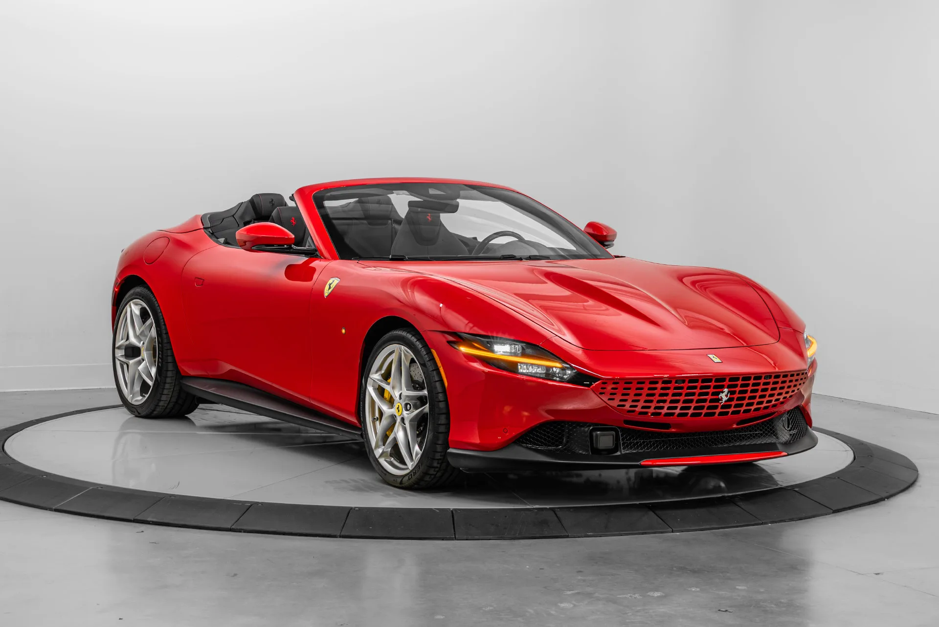 Ferrari Romma Ferrari-Roma-Spider-ZFF09RPA3T0326017 - Official Ferrari Dealership in ...